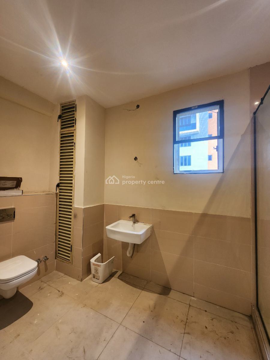 Beautiful 3 Bedroom Apartment with Bq, Elevator, Gym, Pool, Lekki Phase 1, Lekki, Lagos, Flat / Apartment for Sale