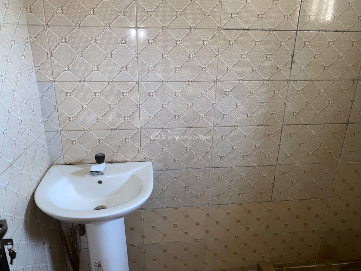 3 Bedroom, in a Serene Estate, Life Camp, Abuja, Flat / Apartment for Rent