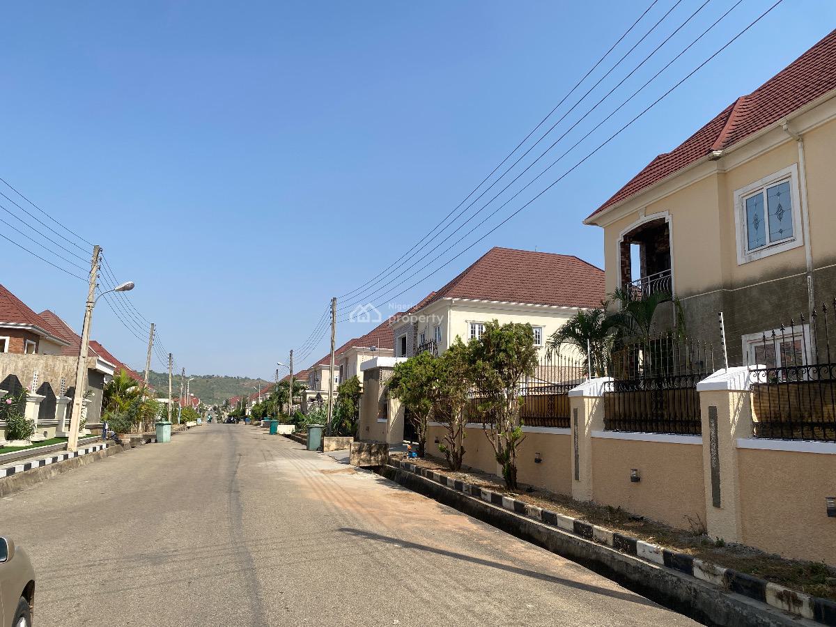 3 Bedroom, in a Serene Estate, Life Camp, Abuja, Flat / Apartment for Rent