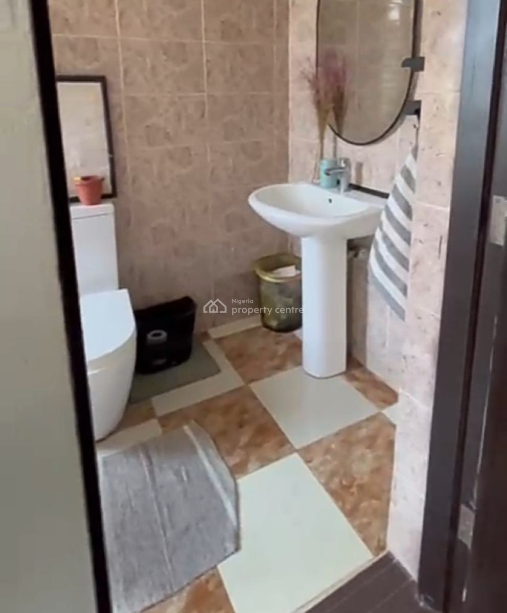 Fully Furnished & Serviced  Miniflat Penthouse { Video}, Osapa, Lekki, Lagos, Mini Flat (room and Parlour) for Rent