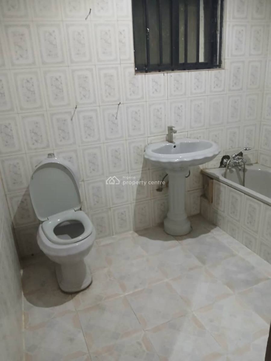 Spacious and Well Maintained 4 Bedroom Duplex, Gated and Flood Free Area, Agungi, Lekki, Lagos, Semi-detached Duplex for Rent