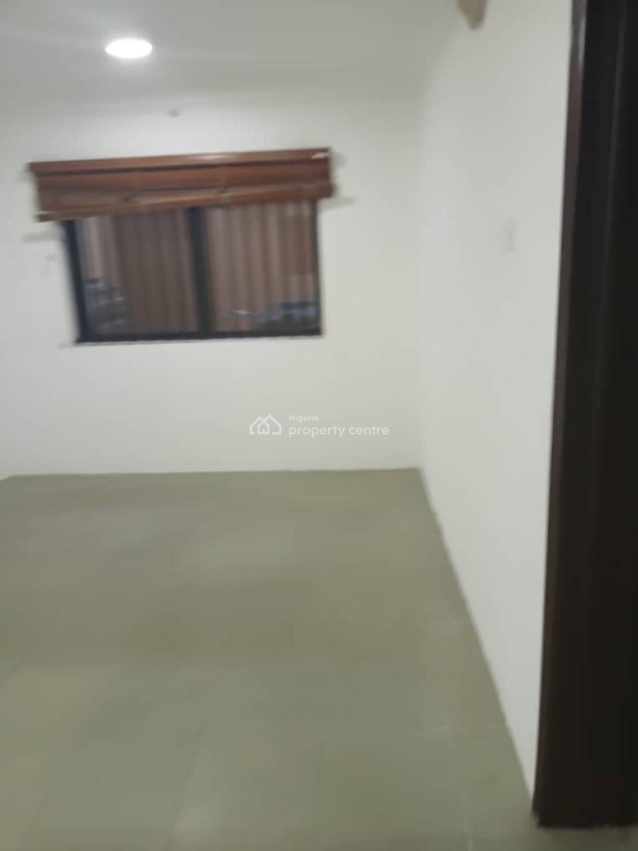 Spacious and Well Maintained 4 Bedroom Duplex, Gated and Flood Free Area, Agungi, Lekki, Lagos, Semi-detached Duplex for Rent