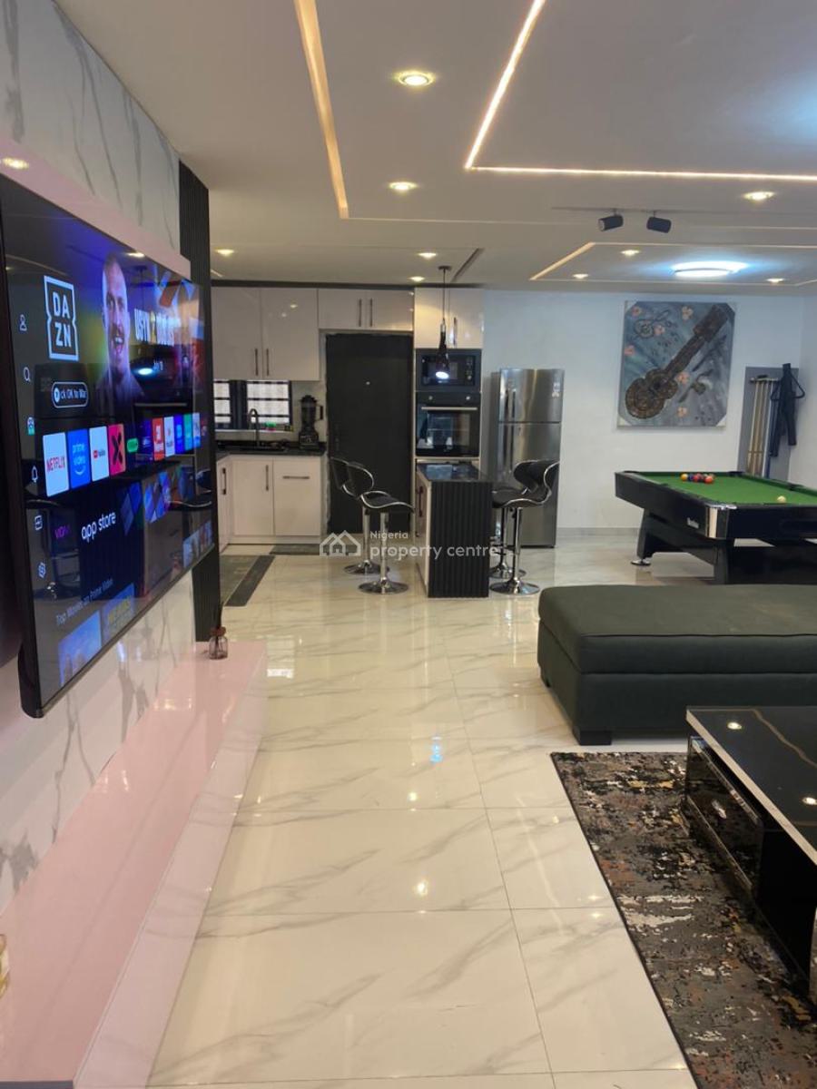 Luxury 1bedroom Apartment with Gym and Swimming Pool, Lekki Phase 1, Lekki, Lagos, Flat / Apartment Short Let