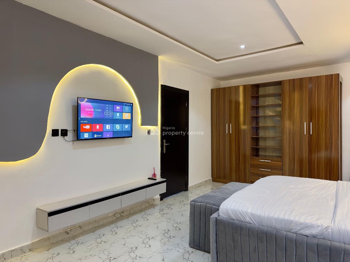 Luxury 2bedroom Apartment with Gym and Swimming Pool, Lekki Phase 1, Lekki, Lagos, Flat / Apartment Short Let