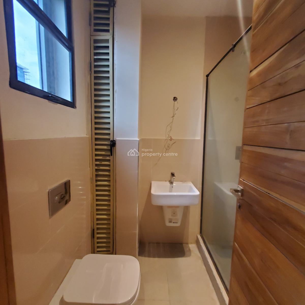 Stunning 3bedroom Apartments with a Bq in a Serene Environment, Lekki Phase 1, Lekki, Lagos, Flat / Apartment for Sale