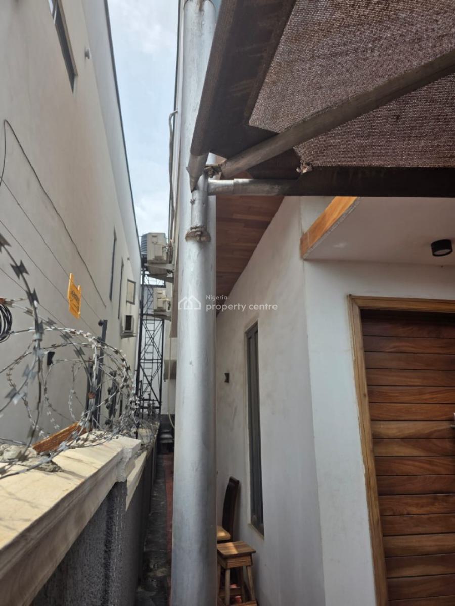 4 Bedroom Fully Detached House with B/q, Adekoya Estate ,off College Road Ogba Lagos, Ogba, Ikeja, Lagos, Detached Duplex for Sale