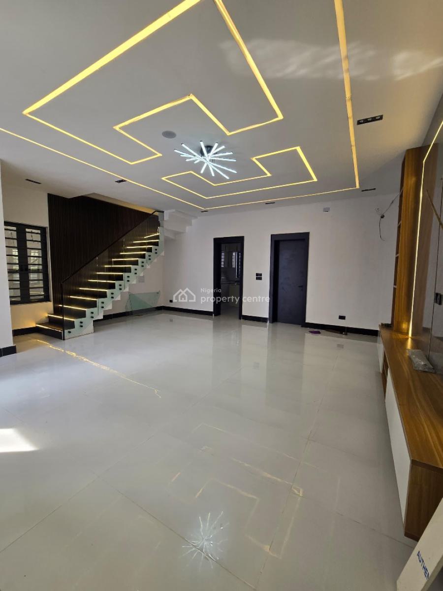 Classic Queenslander Charm with Designer Style and Luxury, Ologolo, Lekki Phase 2, Lekki, Lagos, Detached Duplex for Sale