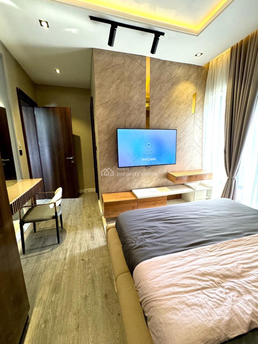 Beautiful 3 Bed Apartment with Ps5 and Snooker  Board., Lekki Phase 1, Lekki, Lagos, Flat / Apartment Short Let