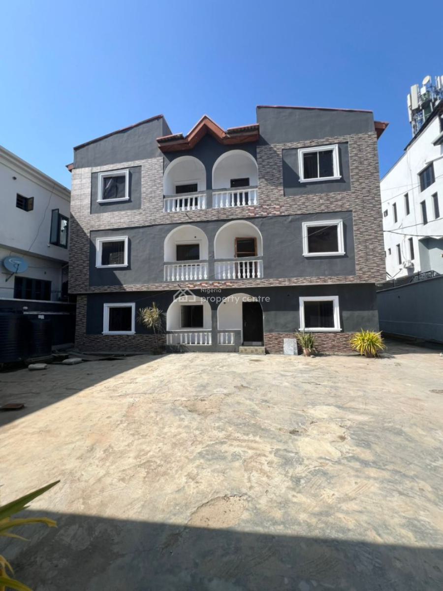 Lovely 2 Bedroom Apartments in a Secure Estate, Agungi, Lekki, Lagos, Flat / Apartment for Rent