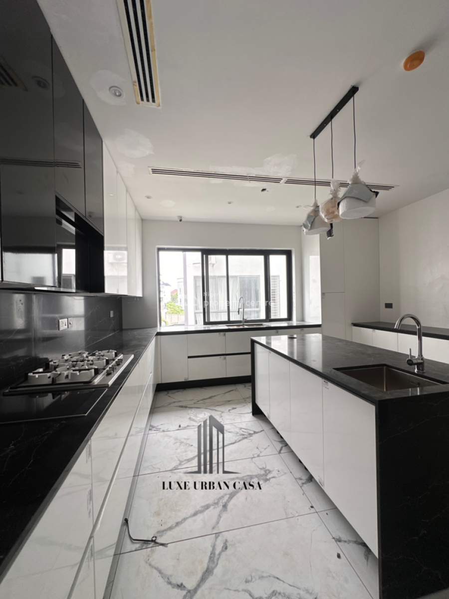 6 Bedroom Detached House, Ikoyi, Lagos, House for Sale