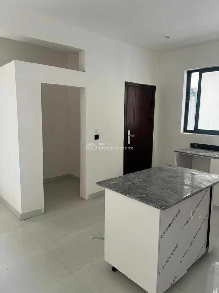 Spacious 4-bedroom Townhous, Richmond Pearl Estate Off Freedom Way, Lekki Phase 1, Lekki, Lagos, House for Sale