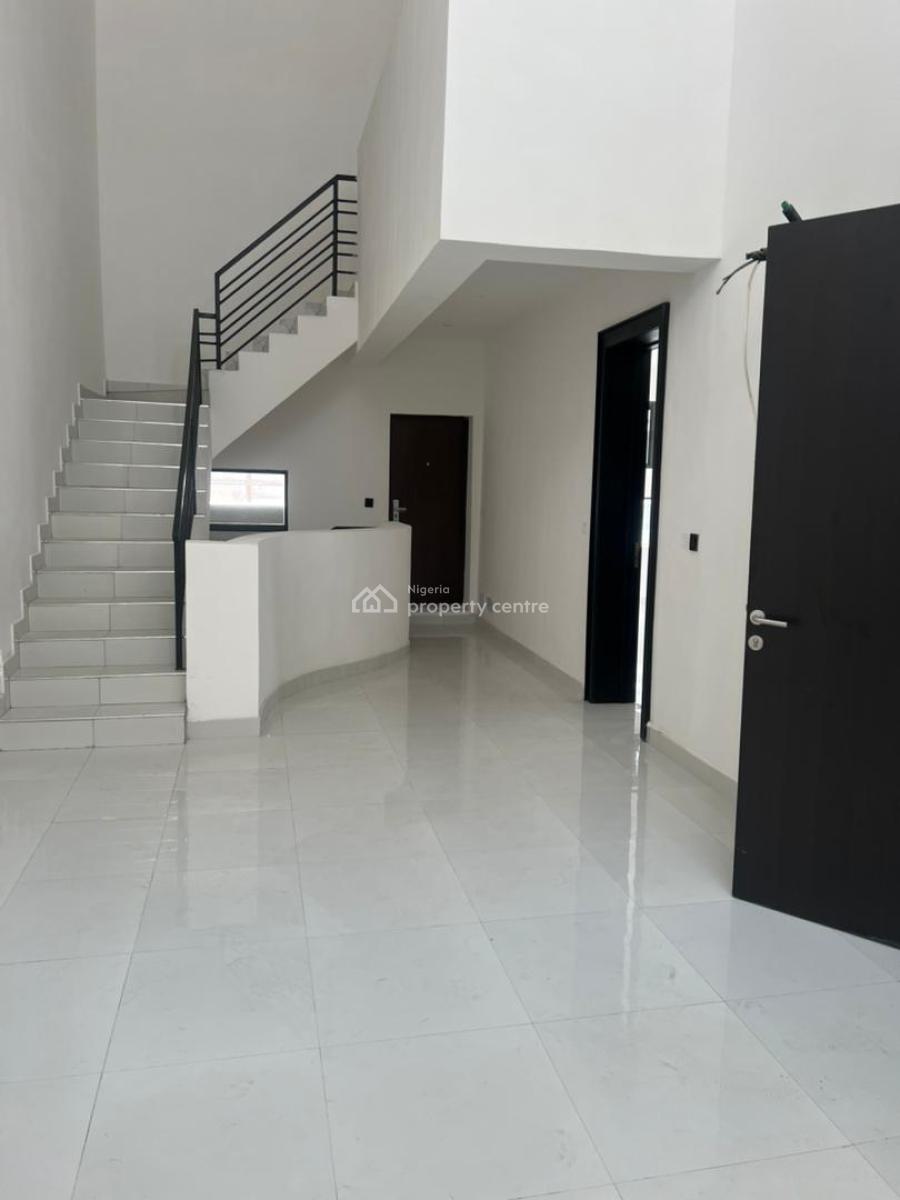 Spacious 4-bedroom Townhous, Richmond Pearl Estate Off Freedom Way, Lekki Phase 1, Lekki, Lagos, House for Sale