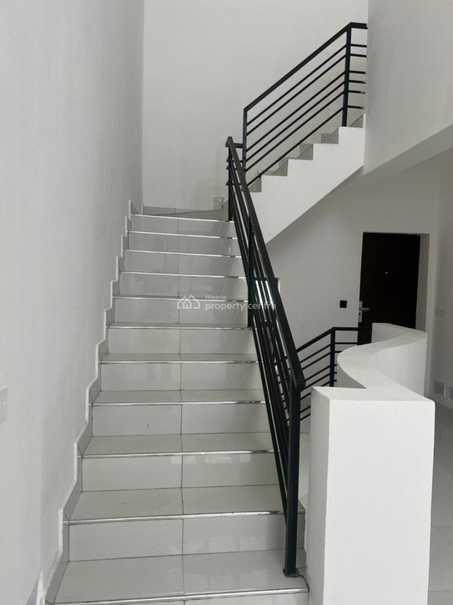 Spacious 4-bedroom Townhous, Richmond Pearl Estate Off Freedom Way, Lekki Phase 1, Lekki, Lagos, House for Sale
