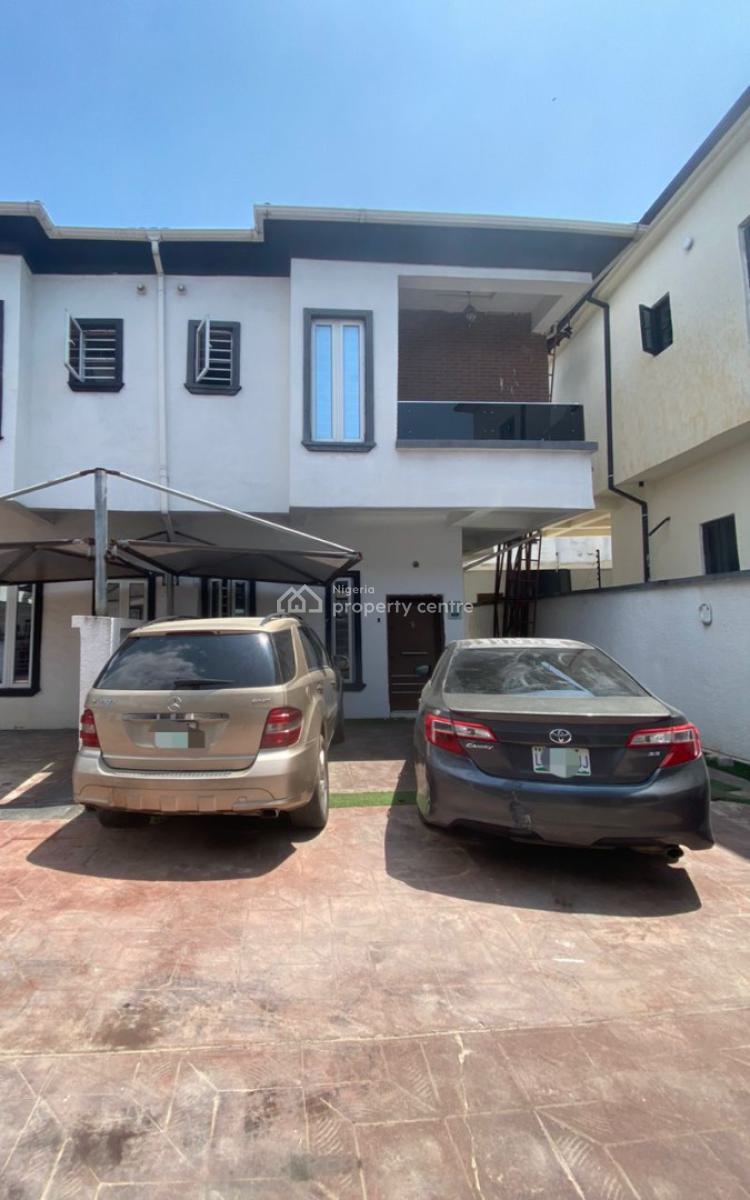 Distress Spacious 4 Bedroom Semidetached Duplex, Ikota, Lekki, Lagos, Semi-detached Duplex for Sale