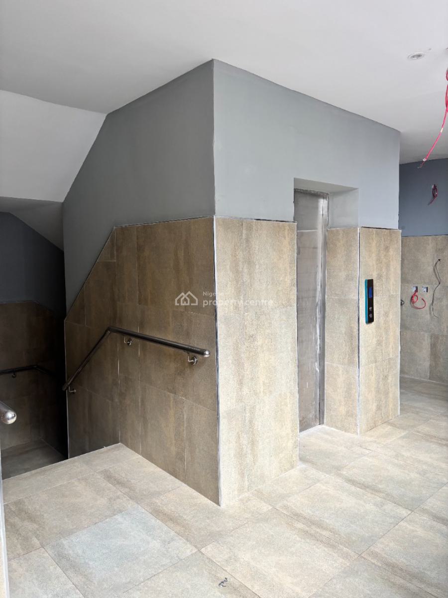 Luxury 3 Bedroom Apartment with Bq, Lekki Phase 1, Lekki, Lagos, Flat / Apartment for Sale