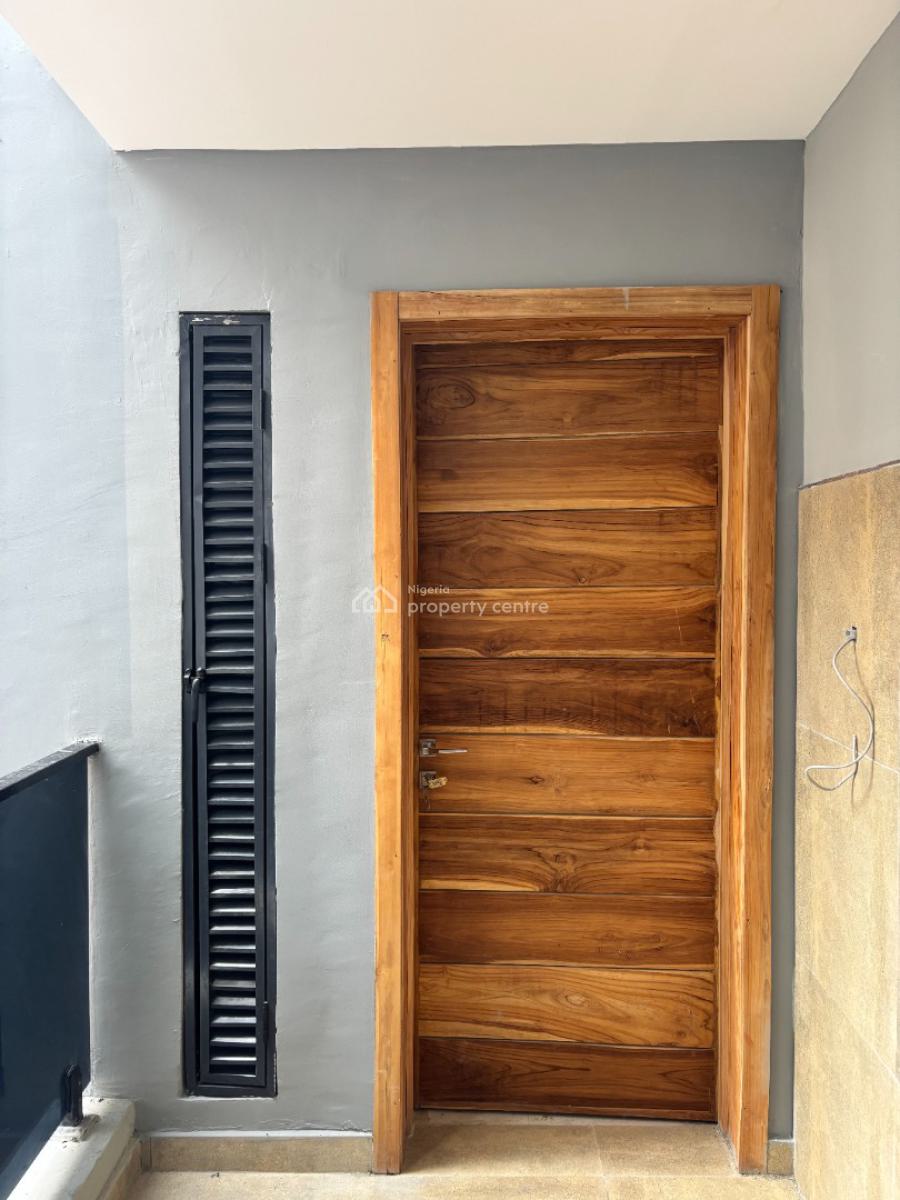 Luxury 3 Bedroom Apartment with Bq, Lekki Phase 1, Lekki, Lagos, Flat / Apartment for Sale