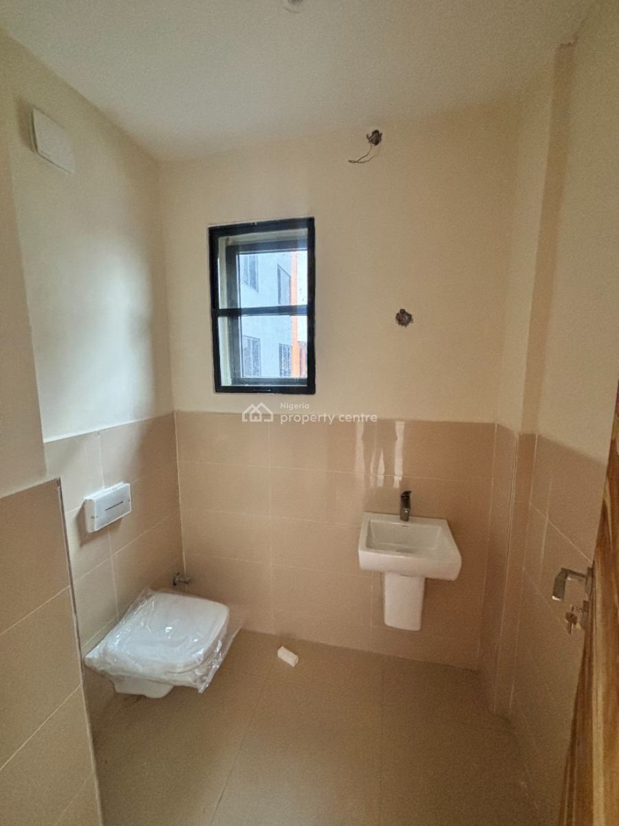 Luxury 3 Bedroom Apartment with Bq, Lekki Phase 1, Lekki, Lagos, Flat / Apartment for Sale