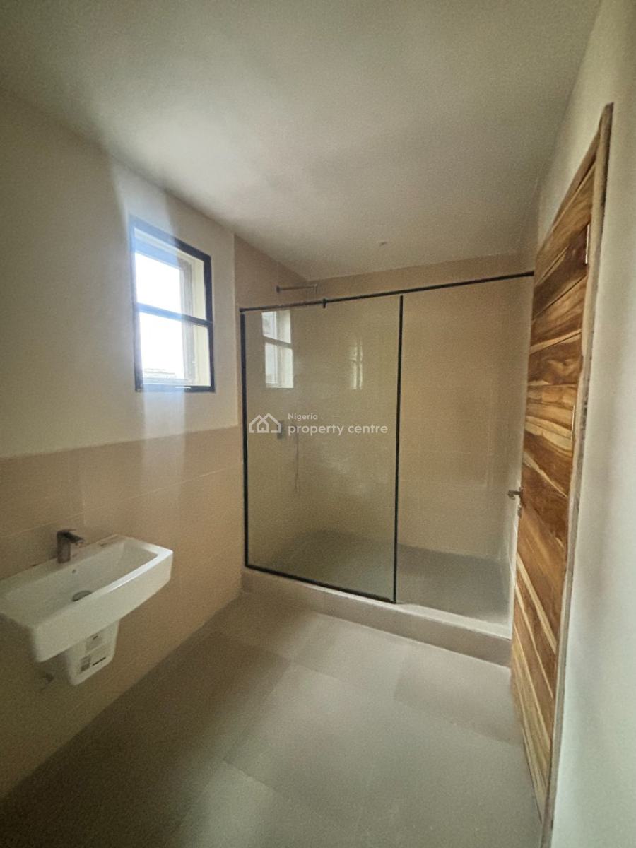 Luxury 3 Bedroom Apartment with Bq, Lekki Phase 1, Lekki, Lagos, Flat / Apartment for Sale