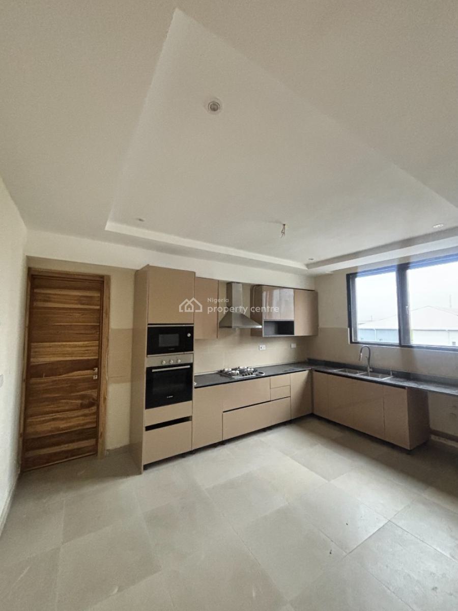 Luxury 3 Bedroom Apartment with Bq, Lekki Phase 1, Lekki, Lagos, Flat / Apartment for Sale