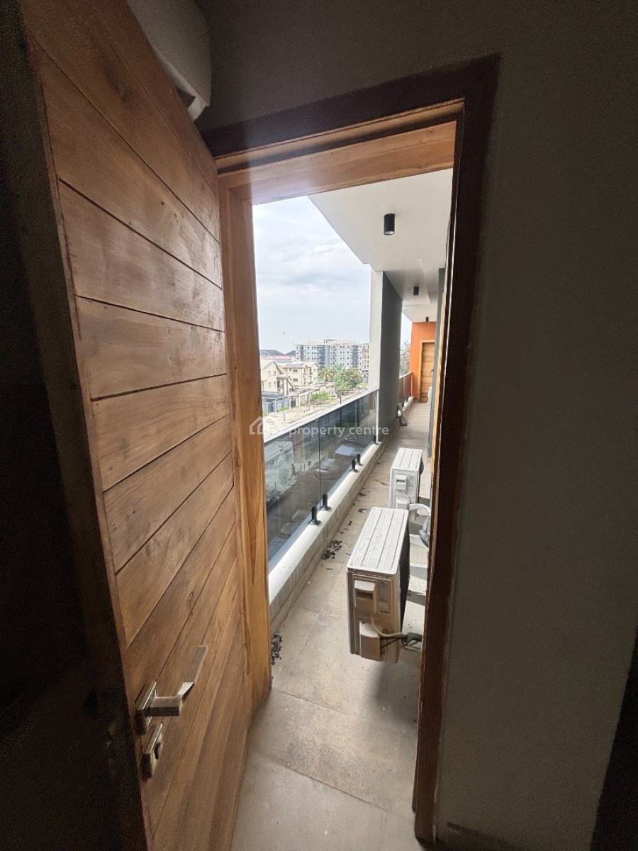 Luxury 3 Bedroom Apartment with Bq, Lekki Phase 1, Lekki, Lagos, Flat / Apartment for Sale