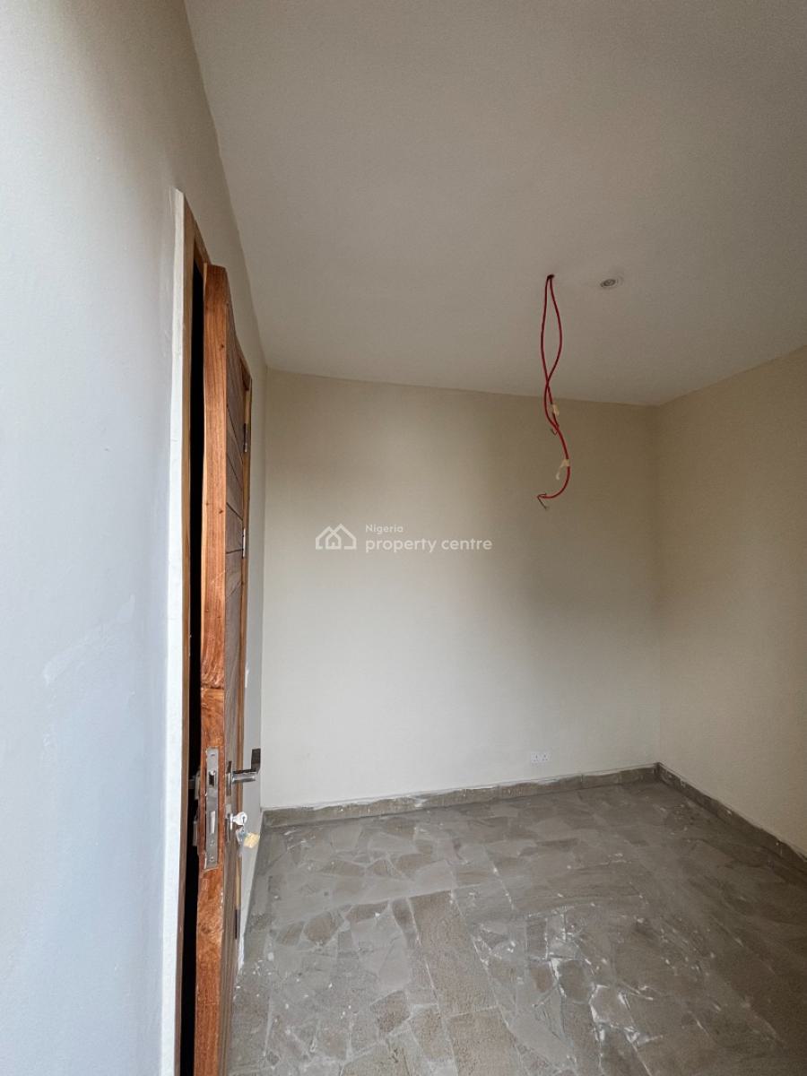 Luxury 3 Bedroom Apartment with Bq, Lekki Phase 1, Lekki, Lagos, Flat / Apartment for Sale