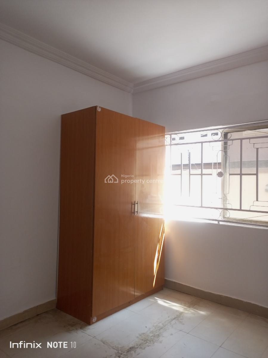 Executive Miniflat with 2 Tiolets, Maruwa, Lekki Phase 1, Lekki, Lagos, Mini Flat (room and Parlour) for Rent