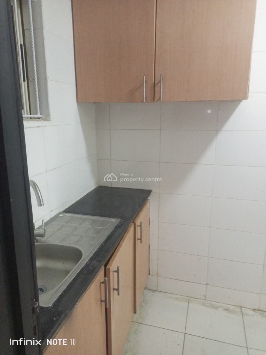 Executive Miniflat with 2 Tiolets, Maruwa, Lekki Phase 1, Lekki, Lagos, Mini Flat (room and Parlour) for Rent