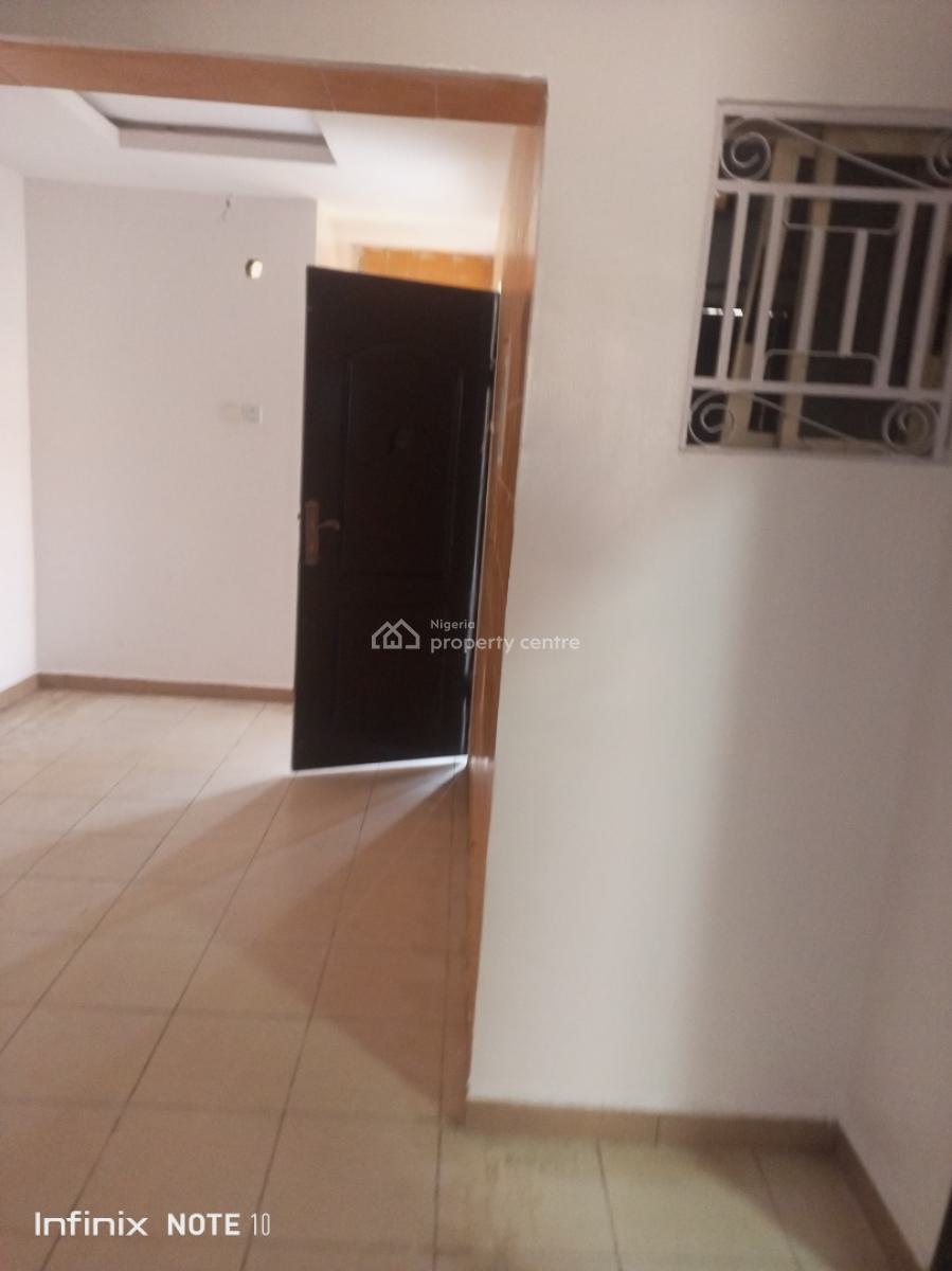 Executive Miniflat with 2 Tiolets, Maruwa, Lekki Phase 1, Lekki, Lagos, Mini Flat (room and Parlour) for Rent