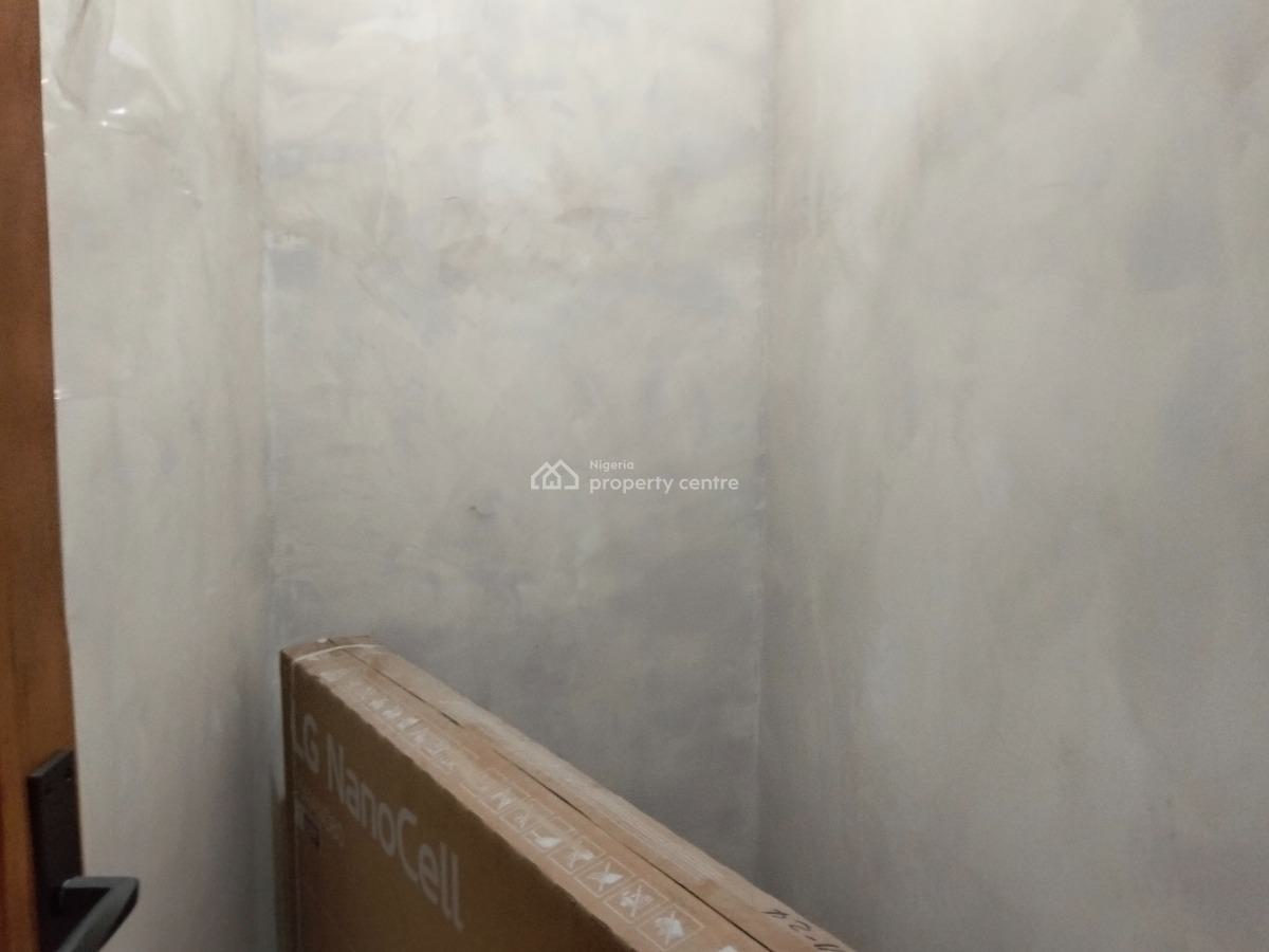 Exciting 2 Bedroom Flat, Lekki, Lagos, Flat / Apartment for Sale