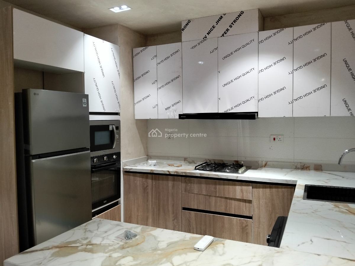 Exciting 2 Bedroom Flat, Lekki, Lagos, Flat / Apartment for Sale