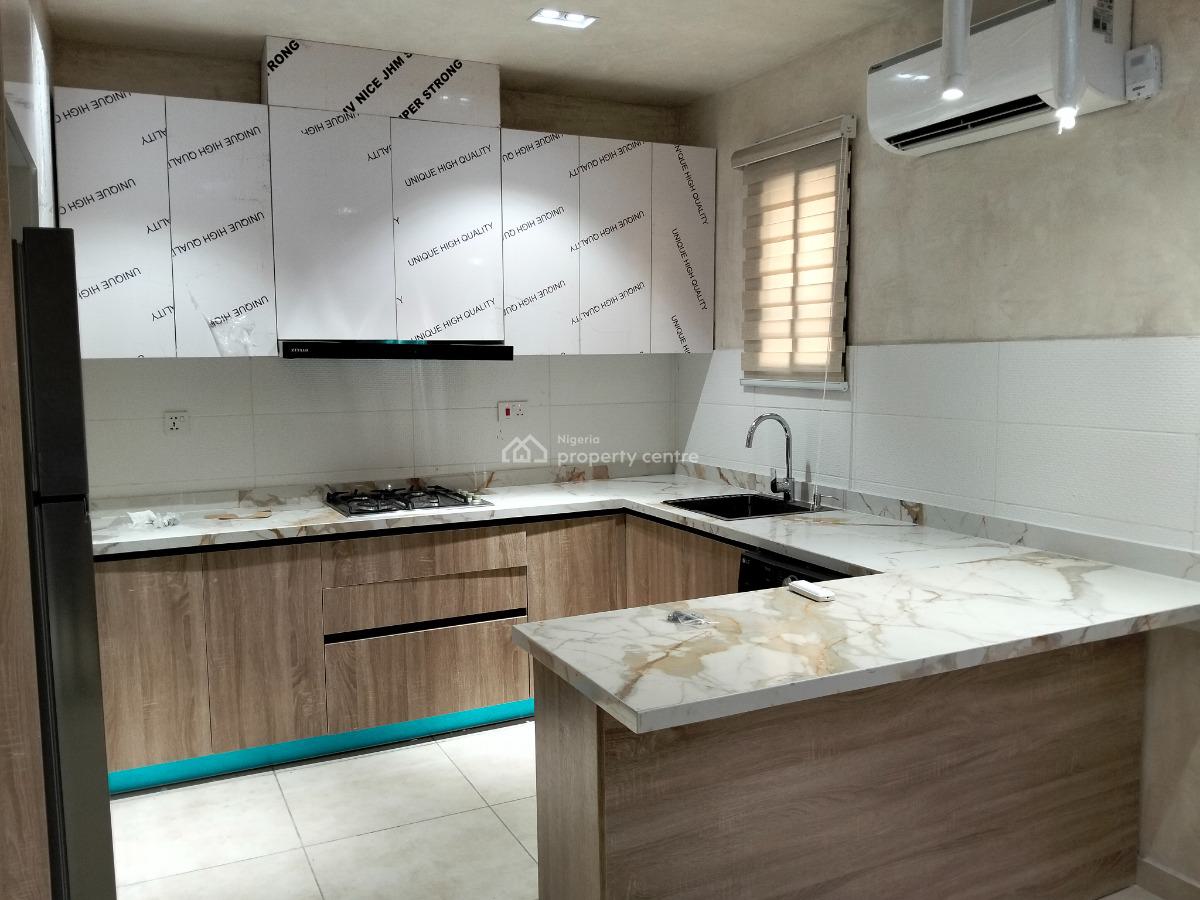 Exciting 2 Bedroom Flat, Lekki, Lagos, Flat / Apartment for Sale