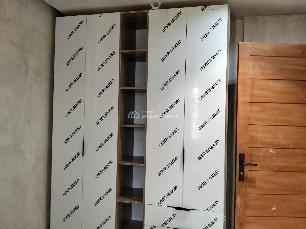 Exciting 2 Bedroom Flat, Lekki, Lagos, Flat / Apartment for Sale