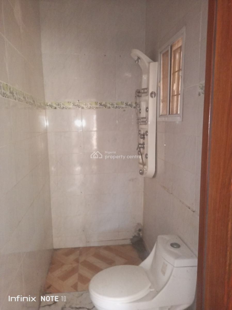 Luxury 5 Bedroom Terrace with Sizeable Bq, Ologolo, Lekki, Lagos, Flat / Apartment for Rent