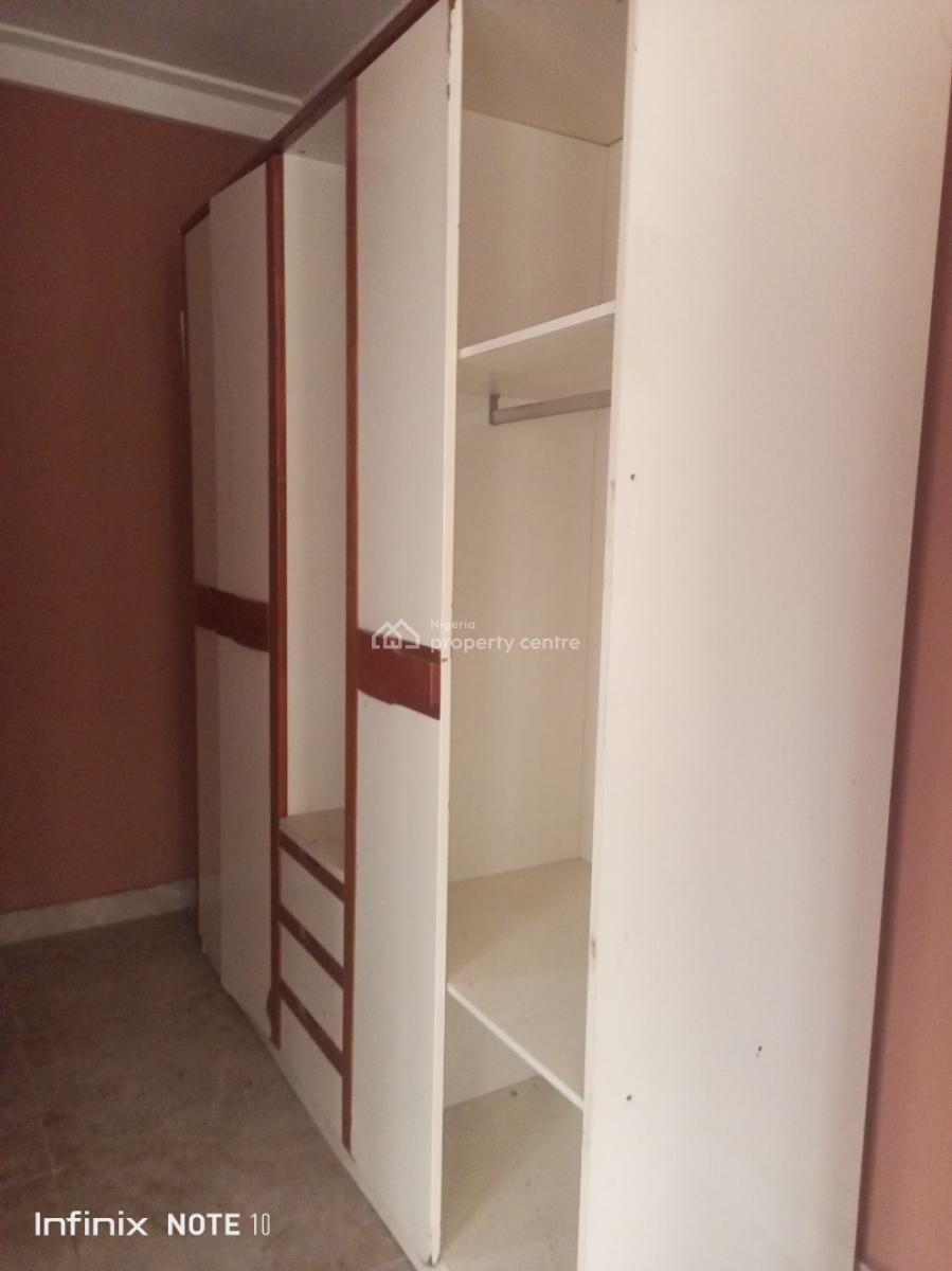 Luxury 5 Bedroom Terrace with Sizeable Bq, Ologolo, Lekki, Lagos, Flat / Apartment for Rent