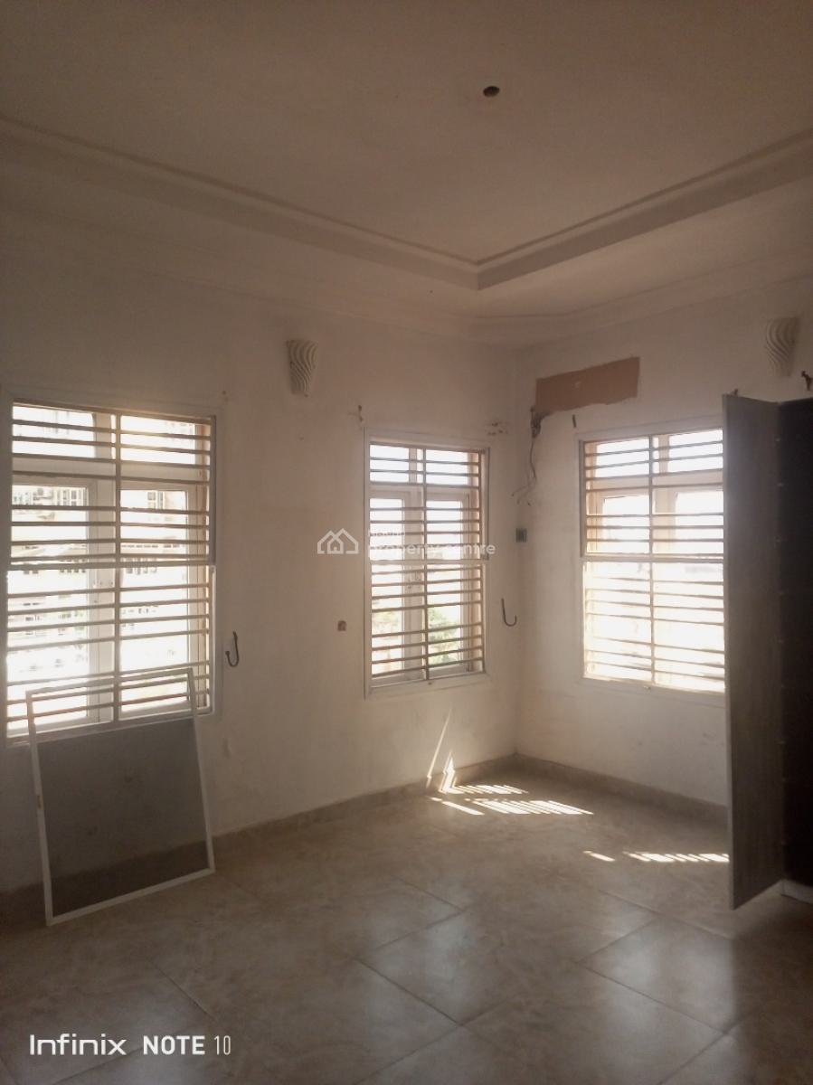 Luxury 5 Bedroom Terrace with Sizeable Bq, Ologolo, Lekki, Lagos, Flat / Apartment for Rent