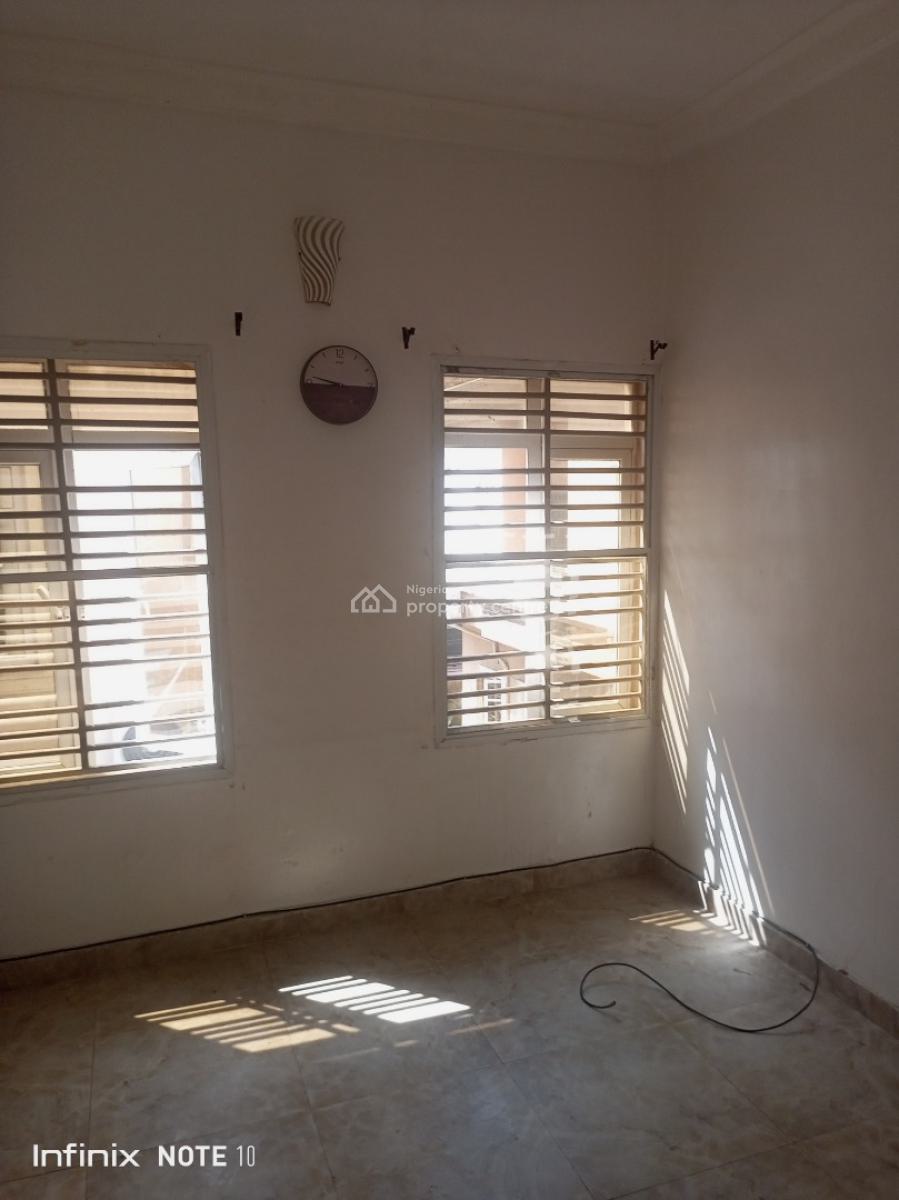 Luxury 5 Bedroom Terrace with Sizeable Bq, Ologolo, Lekki, Lagos, Flat / Apartment for Rent