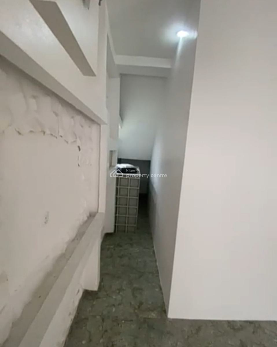 Large and Spacious Studio Apartment { Video}, Opposite Victory Park Estate, Osapa, Lekki, Lagos, Self Contain (single Rooms) for Rent