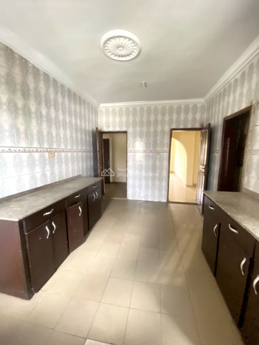 Classic 3 Bedroom Apartment in a Secure Estate, Chevron, Lekki, Lagos, Flat / Apartment for Rent