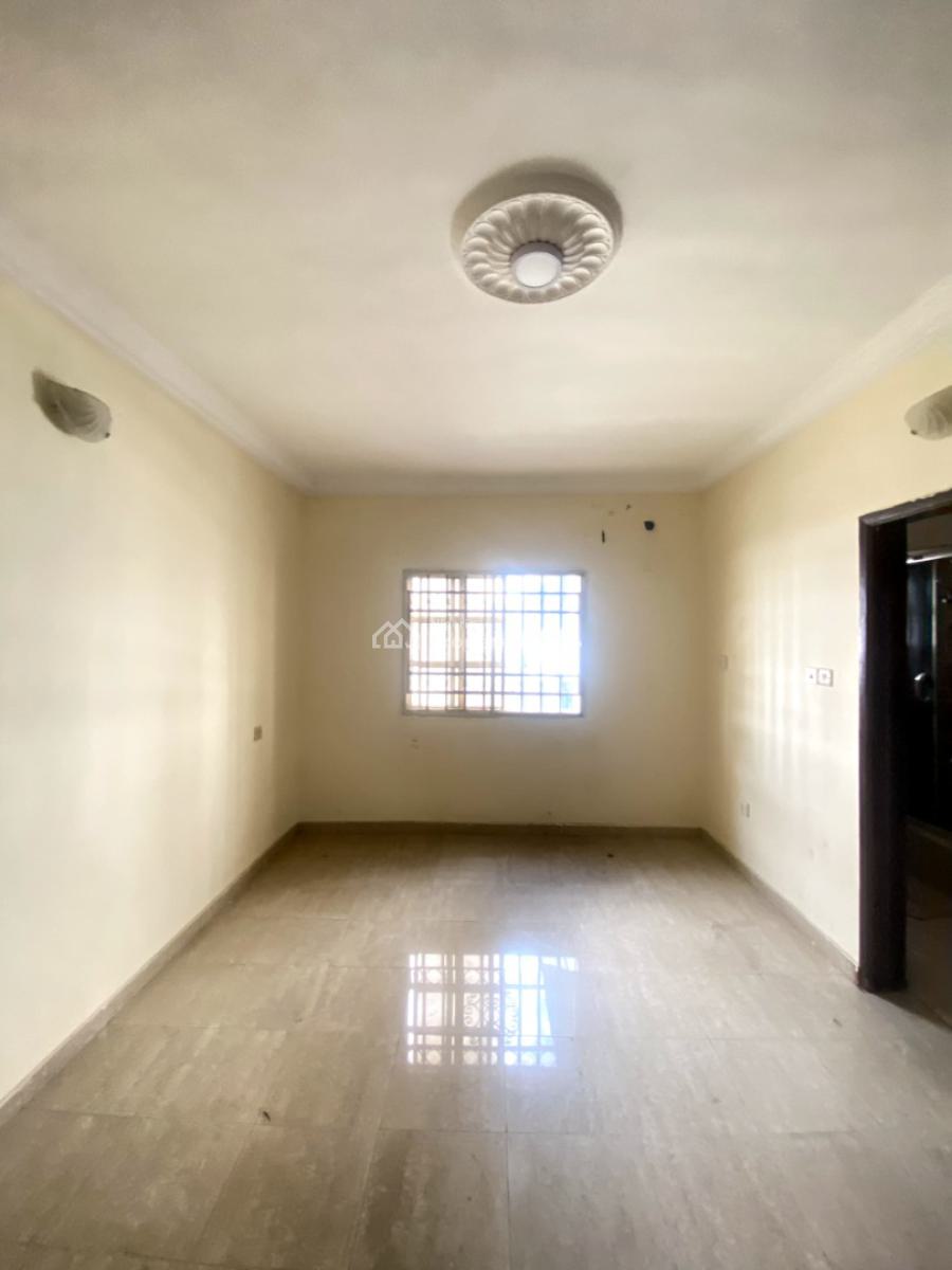 Classic 3 Bedroom Apartment in a Secure Estate, Chevron, Lekki, Lagos, Flat / Apartment for Rent