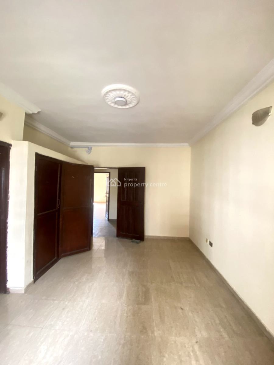 Classic 3 Bedroom Apartment in a Secure Estate, Chevron, Lekki, Lagos, Flat / Apartment for Rent