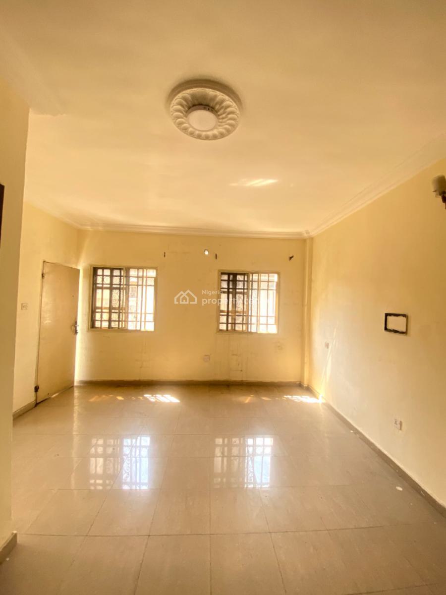 Classic 3 Bedroom Apartment in a Secure Estate, Chevron, Lekki, Lagos, Flat / Apartment for Rent