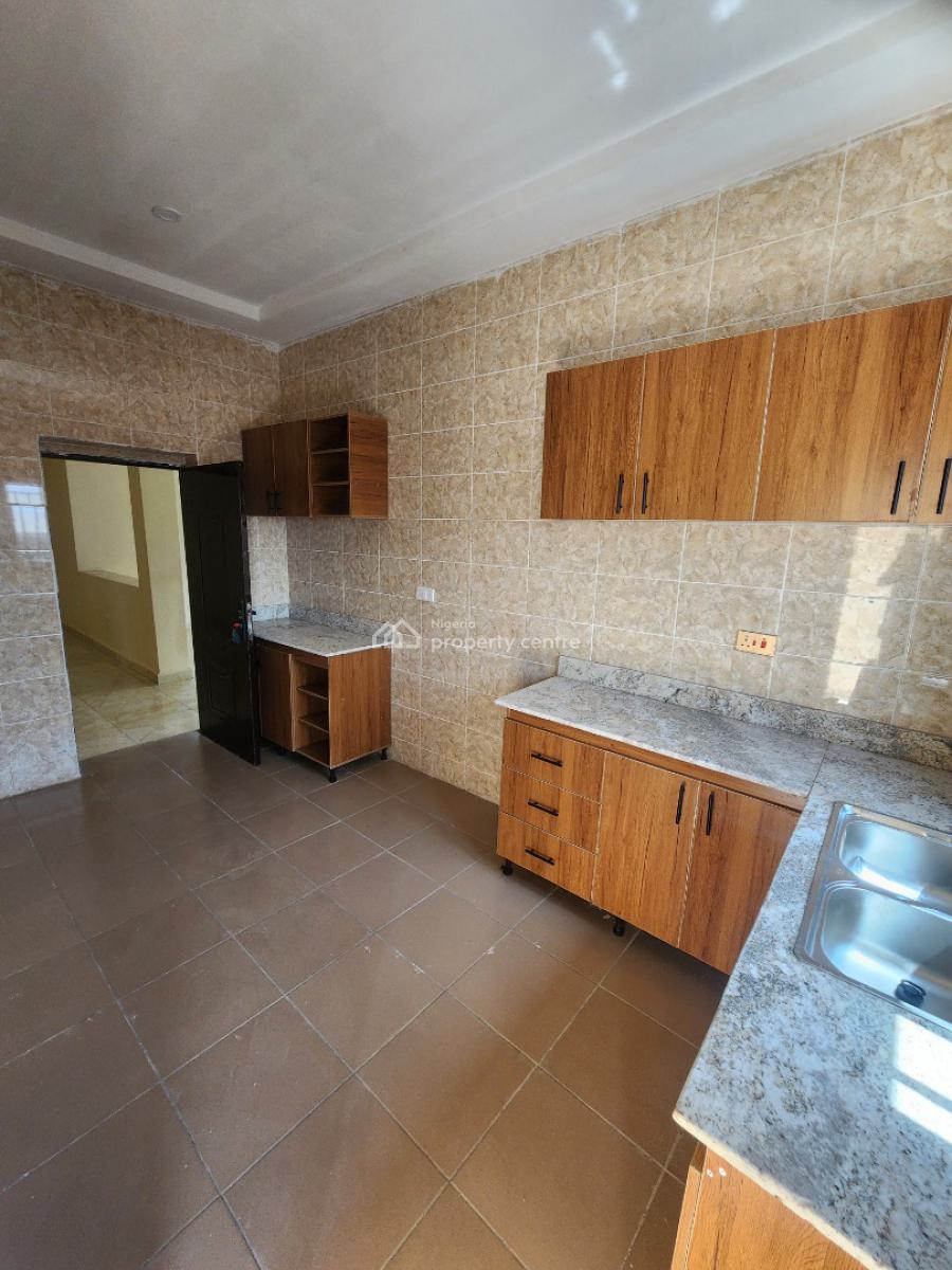 Newly Built Three Bedroom Block of Flat, News Enginerring Dawaki, Dawaki, Gwarinpa, Abuja, Flat / Apartment for Rent