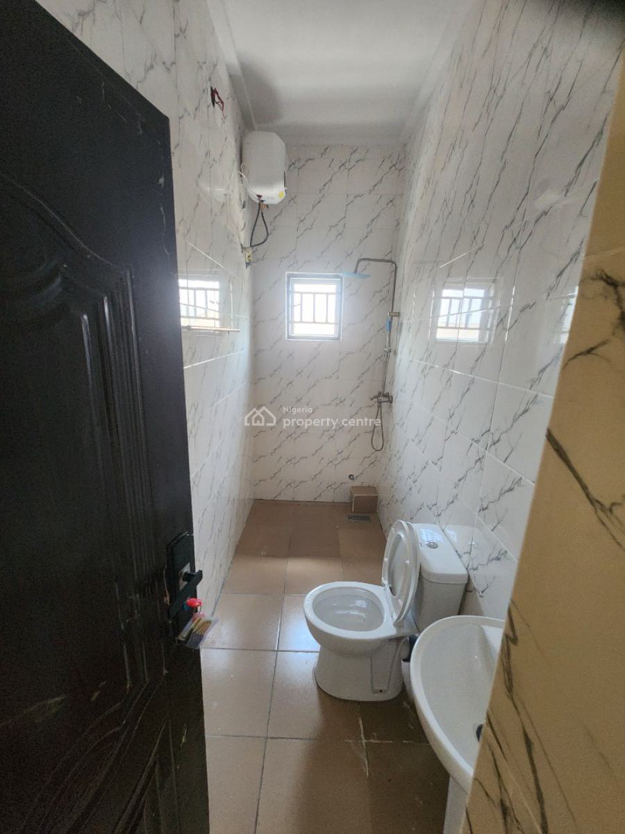 Newly Built Three Bedroom Block of Flat, News Enginerring Dawaki, Dawaki, Gwarinpa, Abuja, Flat / Apartment for Rent