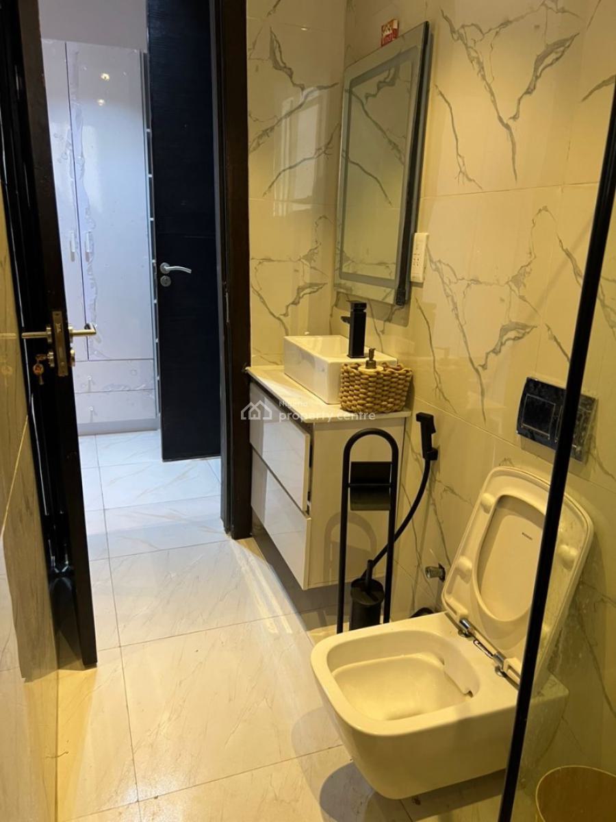 Furnished 3 Bedroom Penthouse with Private Lift, Lekki Phase 1, Lekki Phase 1, Lekki, Lagos, Flat / Apartment for Sale