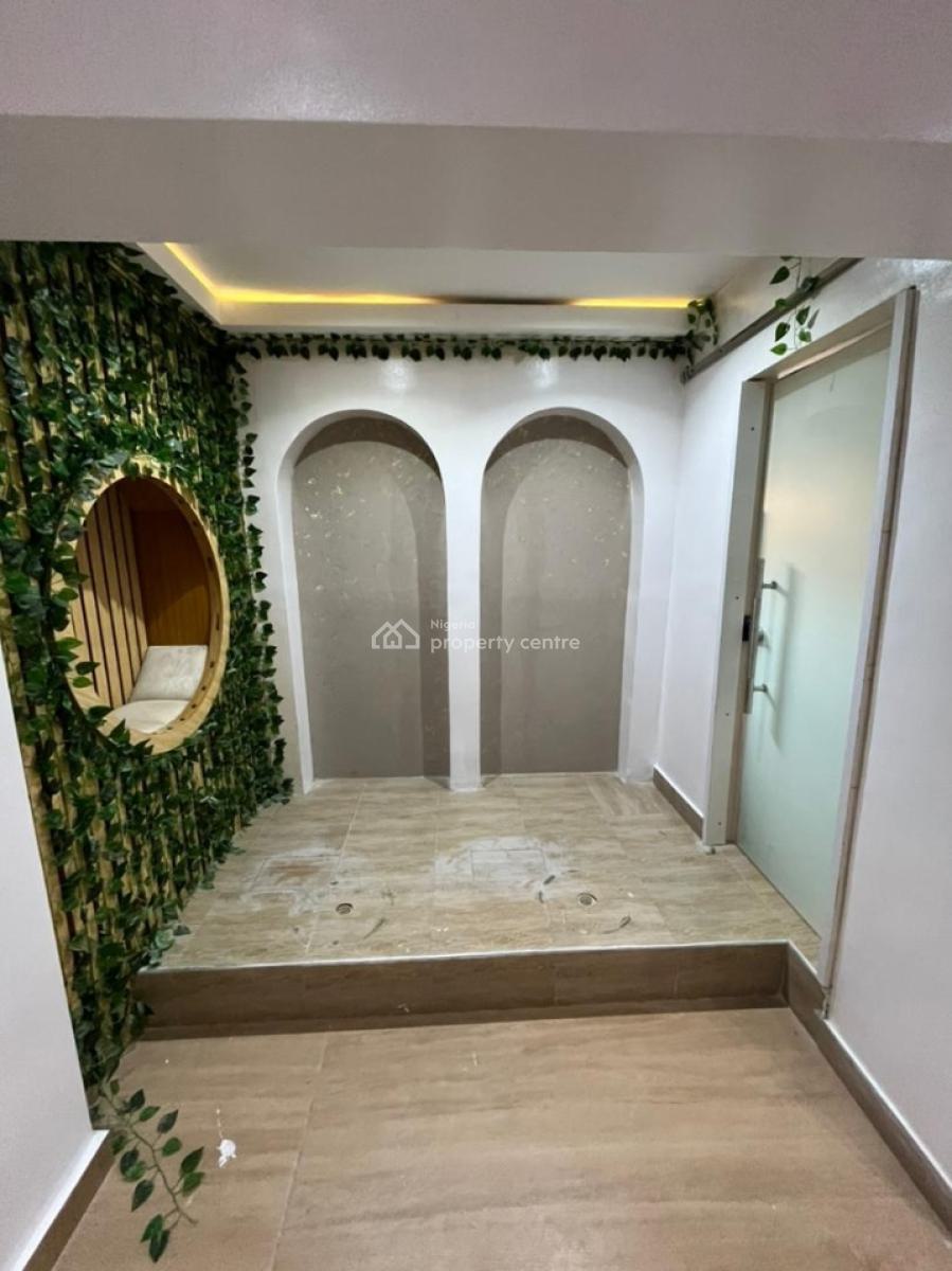 Commercial Space Directly Facing The Road, Suitable for Business, Lekki Phase 1, Lekki, Lagos, Commercial Property for Rent