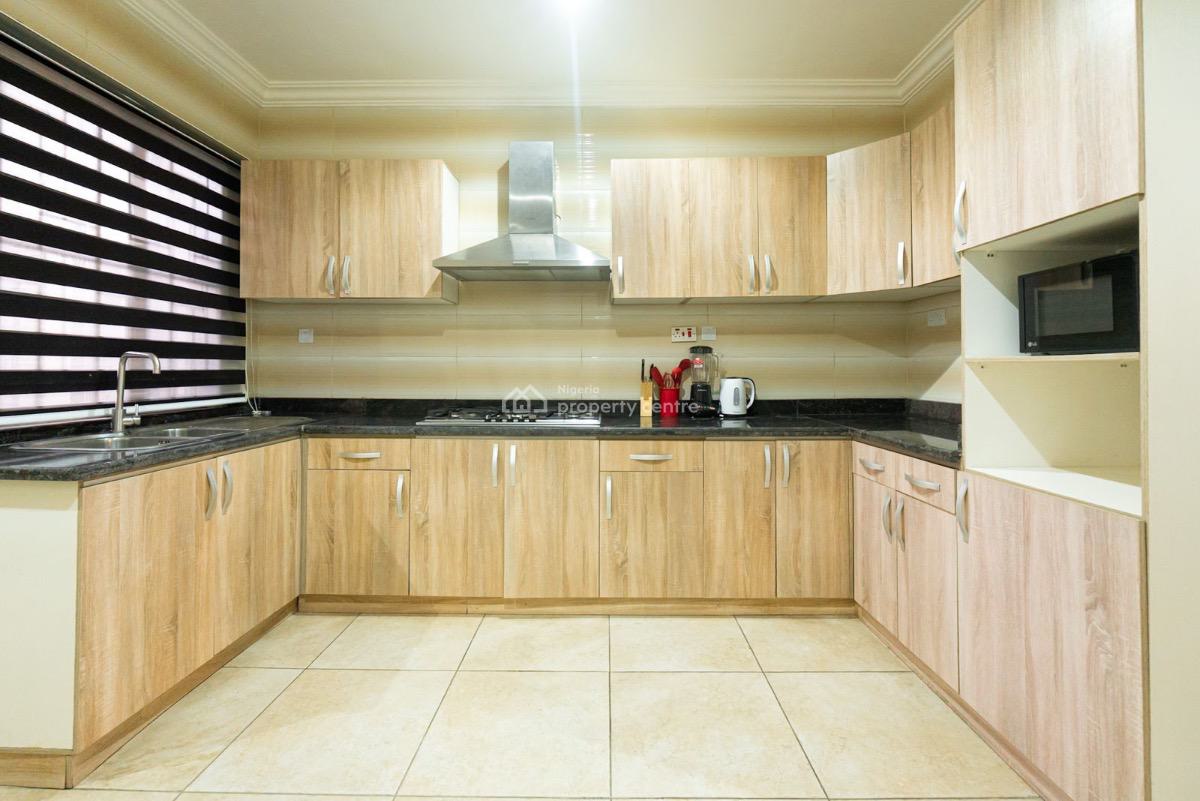 Modern 2 Bedroom Apartment with High-end Facilities, Modern Two Bedroom Apartment with High-end Facilities, Lekki Phase 2, Lekki, Lagos, Flat / Apartment Short Let