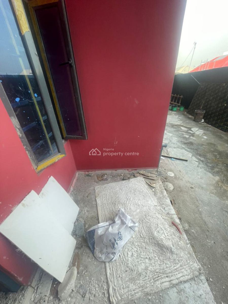 Standard and Spacious Mini Flat Duplex, Sholuyi, Soluyi, Gbagada, Lagos, Mini Flat (room and Parlour) for Rent
