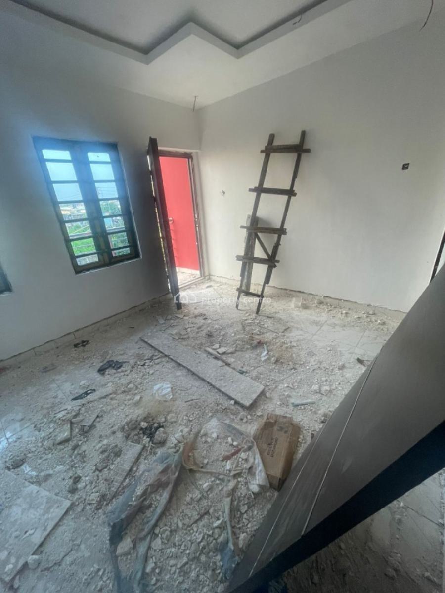 Standard and Spacious Mini Flat Duplex, Sholuyi, Soluyi, Gbagada, Lagos, Mini Flat (room and Parlour) for Rent