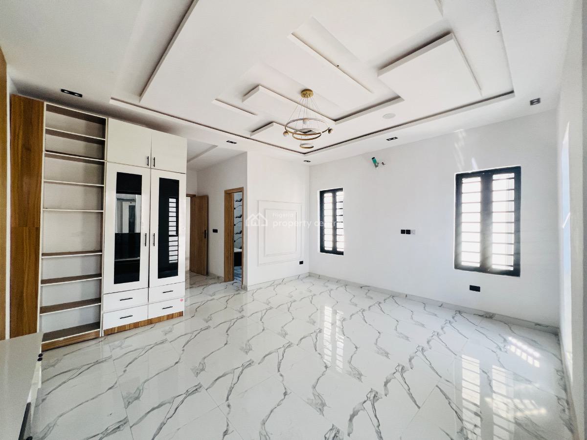 Lovely 4 Bedroom Duplex with Private Compound, Ajah, Ajah, Lagos, Semi-detached Duplex for Sale