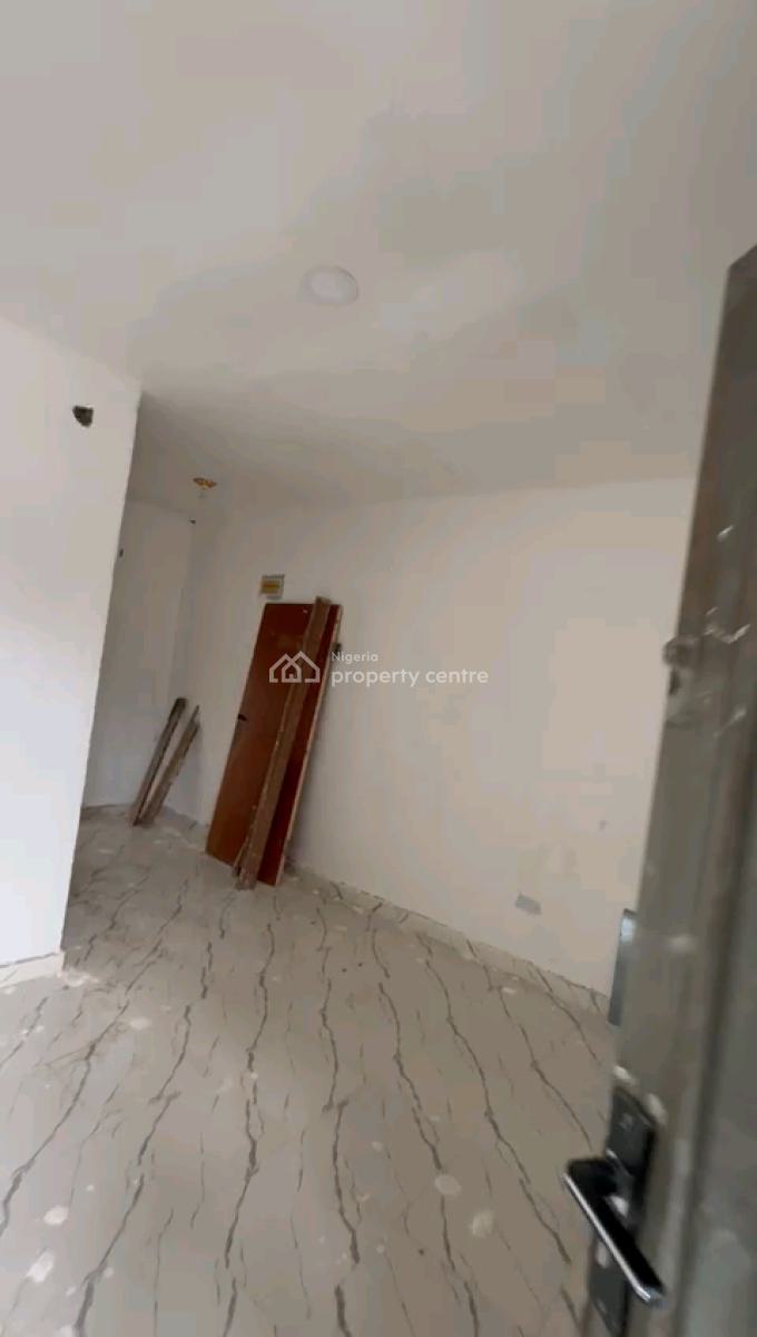 Standard and Spacious Mini Flat, Off Market Street, Shomolu, Lagos, Mini Flat (room and Parlour) for Rent
